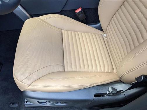 2025 Land Rover Discovery P360 Dynamic SE