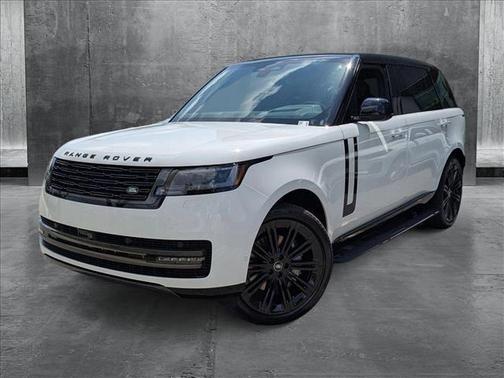 2025 Land Rover Range Rover P400 SE 7 Seat