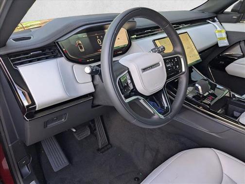 2025 Land Rover Range Rover Sport SE