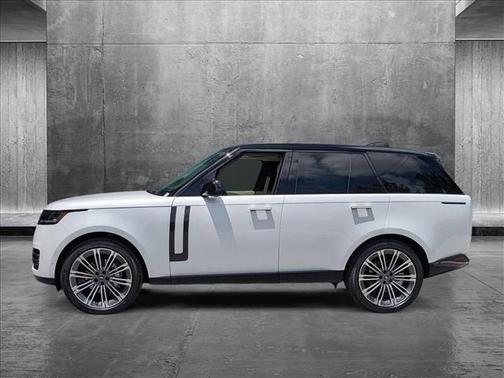 2025 Land Rover Range Rover P400 SE