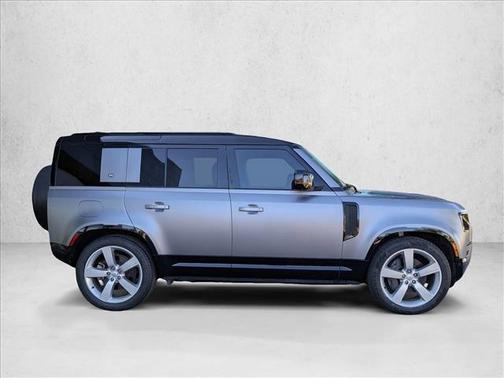 2022 Land Rover Defender 110 X-Dynamic HSE