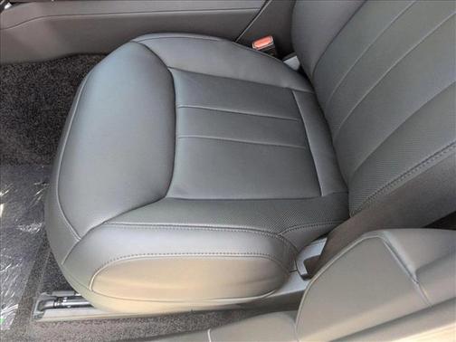 2025 Land Rover Range Rover P530 SE 7 Seat