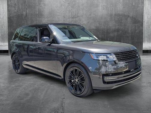 2025 Land Rover Range Rover P530 SE 7 Seat