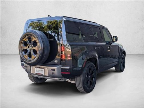 2023 Land Rover Defender 110 X-Dynamic SE