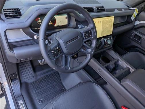 2026 Land Rover Defender P635 OCTA