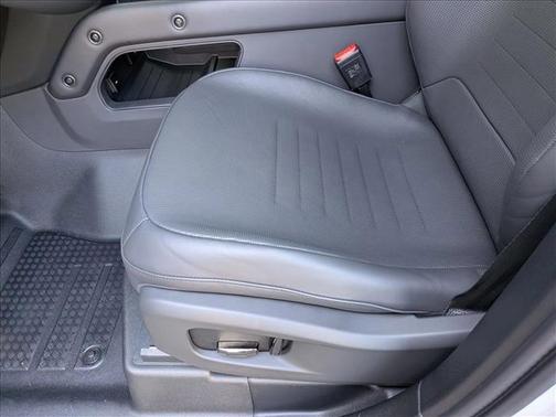 2026 Land Rover Defender P635 OCTA