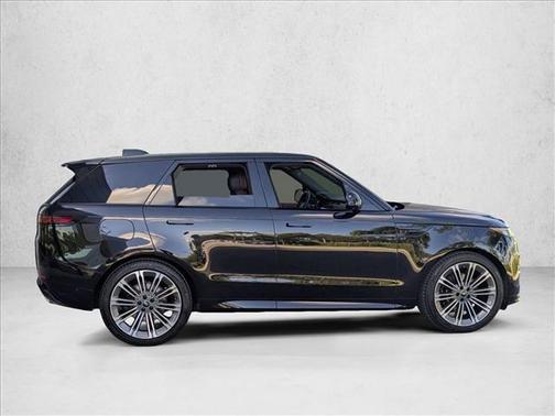 2024 Land Rover Range Rover Sport SE