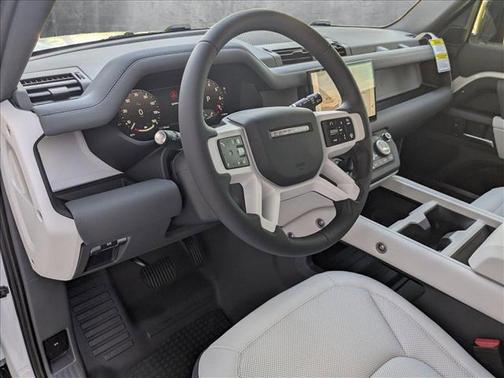 2025 Land Rover Defender 110 P400 S