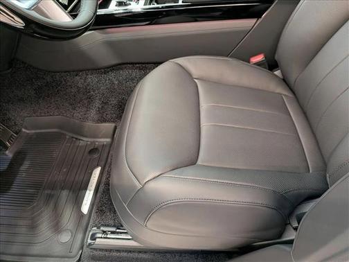 2026 Land Rover Range Rover P530 SE 7 Seat