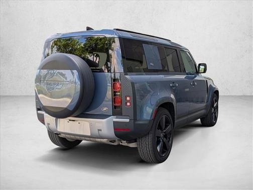 2021 Land Rover Defender 110 SE