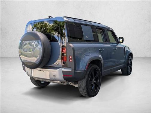 2021 Land Rover Defender 110 SE