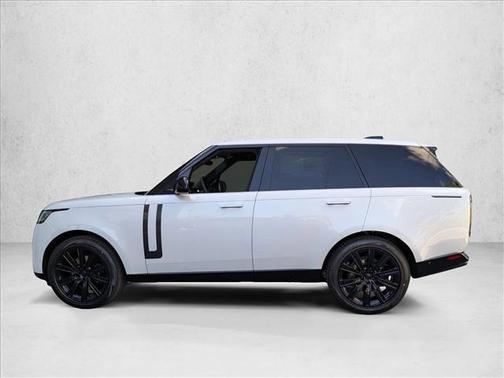 2026 Land Rover Range Rover P400 SE