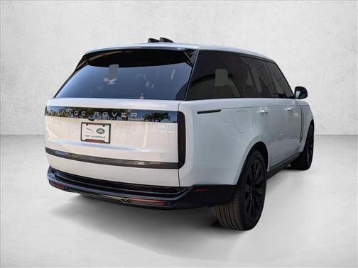 2026 Land Rover Range Rover P400 SE