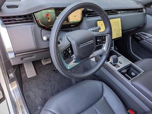 2026 Land Rover Range Rover P400 SE