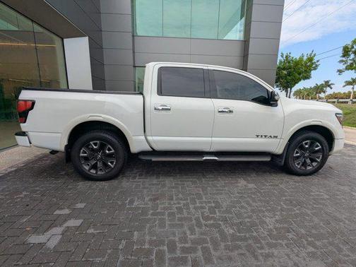 2023 Nissan Titan Platinum Reserve