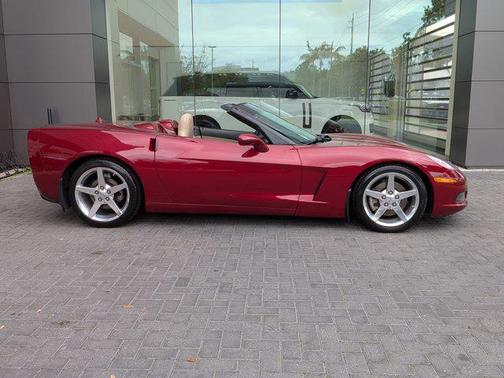 2005 Chevrolet Corvette Base