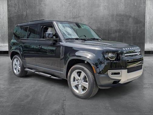 2025 Land Rover Defender 110 P300