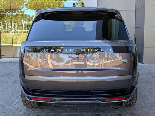 2022 Land Rover Range Rover P400 SE