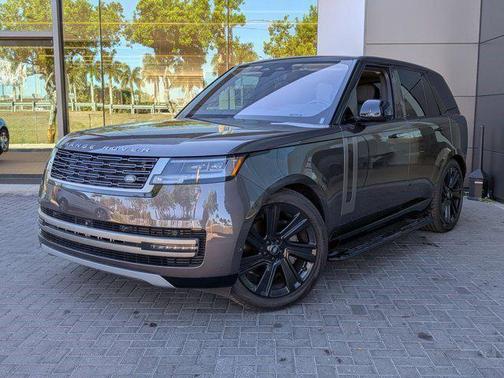 2022 Land Rover Range Rover P400 SE