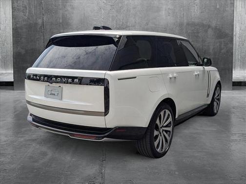 2025 Land Rover Range Rover P530 Autobiography
