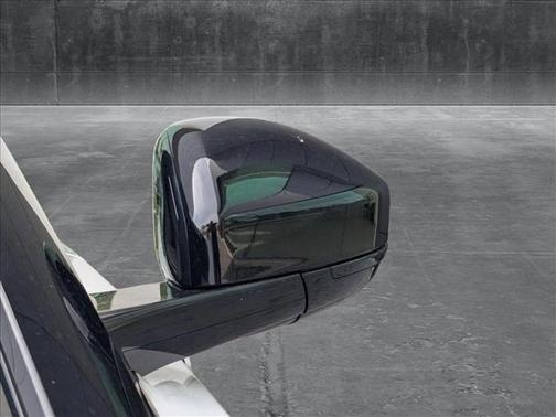 2022 Land Rover Range Rover Velar P250 S R-Dynamic