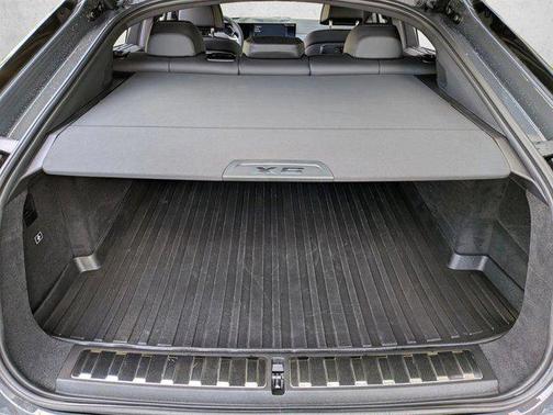 Dravit Grey Metallic 2025 BMW X6 M60i