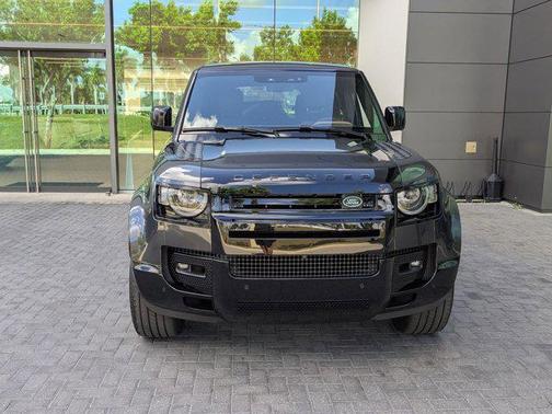 2024 Land Rover Defender 110 P400 X