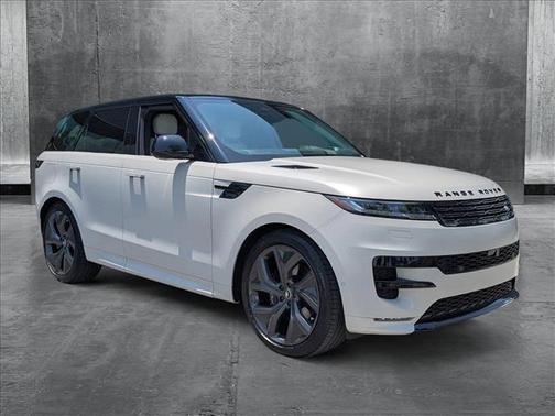 2025 Land Rover Range Rover Sport SE