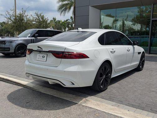 2024 Jaguar XF R-Dynamic SE P250 RWD Automatic