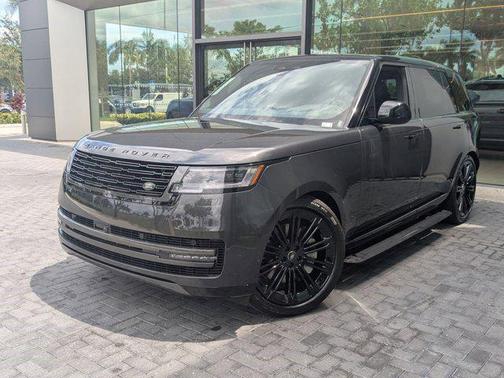 2025 Land Rover Range Rover P530 SE 7 Seat