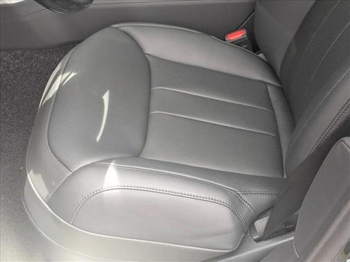 2025 Land Rover Range Rover P530 SE 7 Seat