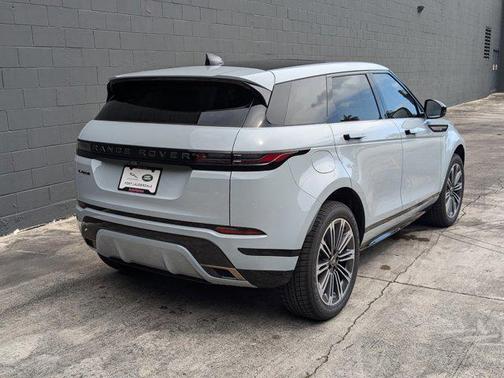 2024 Land Rover Range Rover Evoque Dynamic SE