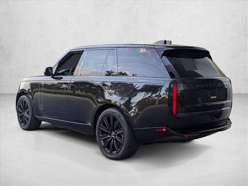 Santorini Black Metallic 2025 Land Rover Range Rover P550e SE