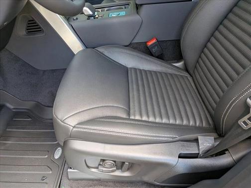 2026 Land Rover Discovery S