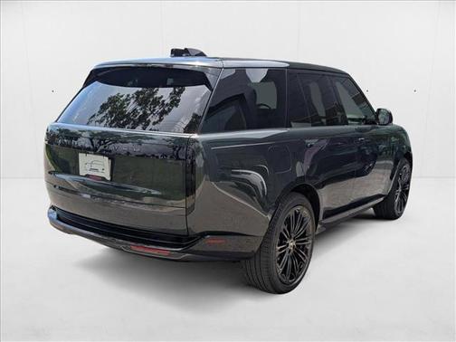 2025 Land Rover Range Rover P400 SE