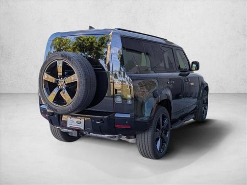 2026 Land Rover Defender P400 X-Dynamic SE