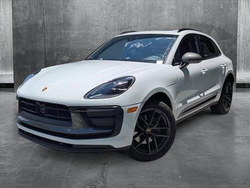 2023 Porsche Macan Base