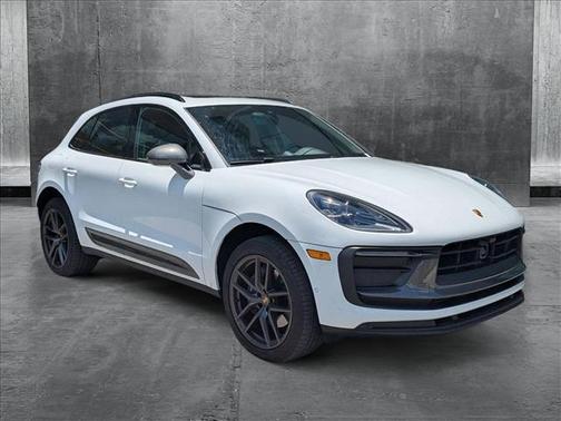 2023 Porsche Macan Base