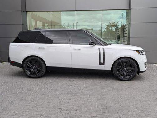 2023 Land Rover Range Rover P530 SE