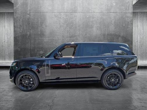 2025 Land Rover Range Rover P530 SE 7 Seat