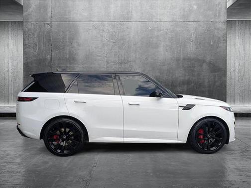 2023 Land Rover Range Rover Sport SE