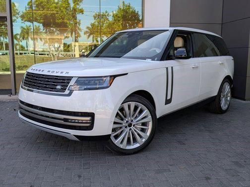 2026 Land Rover Range Rover P400 SE 7 Seat