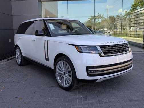 2026 Land Rover Range Rover P400 SE 7 Seat