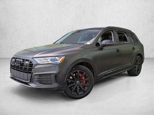 Mythos Black Metallic 2022 Audi Q7 45 Premium Plus