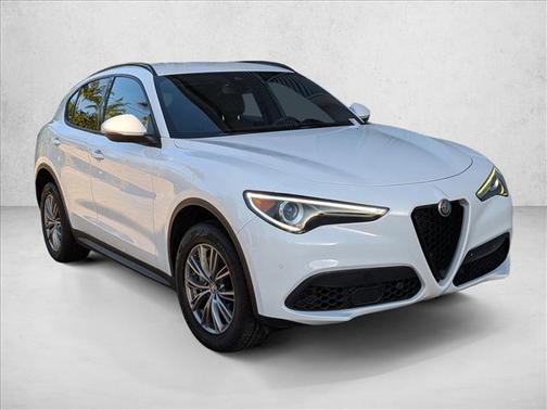 2022 Alfa Romeo Stelvio Sprint