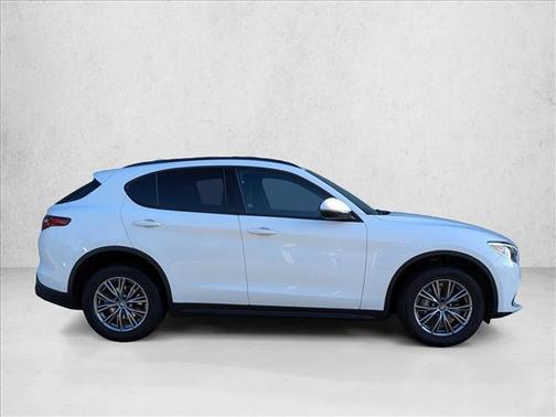 2022 Alfa Romeo Stelvio Sprint