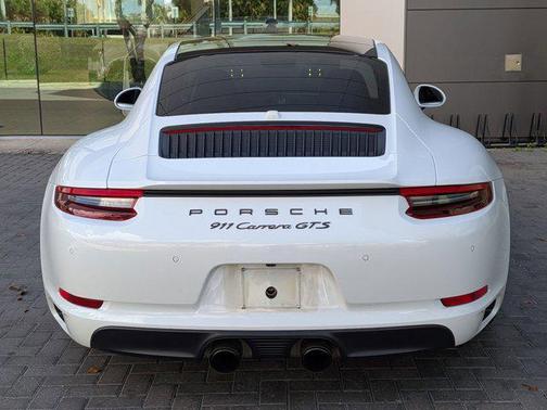 2019 Porsche 911 Carrera GTS