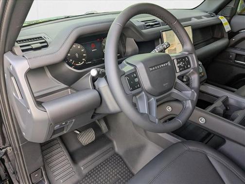 2025 Land Rover Defender 110 P300