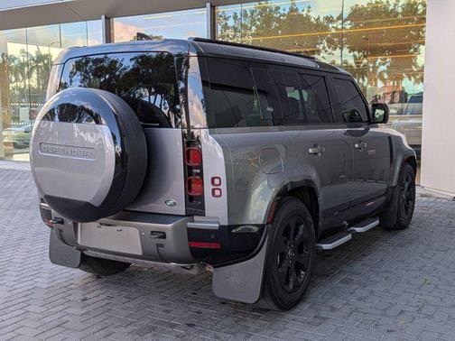 2023 Land Rover Defender 110 X-Dynamic SE