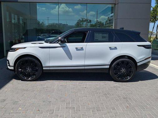 2026 Land Rover Range Rover Velar Dynamic SE